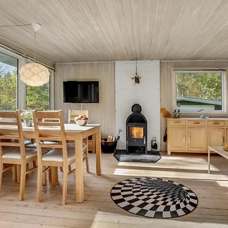 Lovely In With Kitchen *