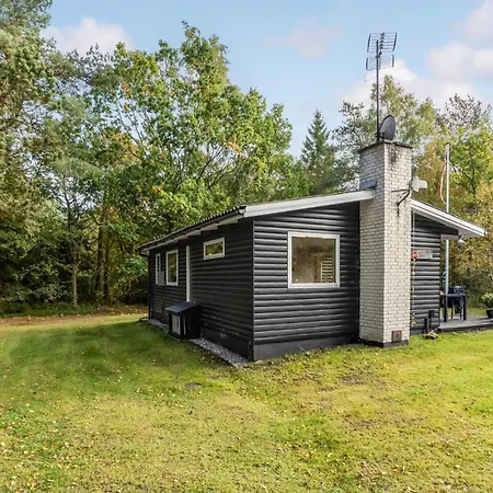Lovely In With Kitchen Holiday home